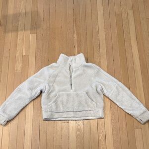Lululemon scuba Cozy White Sherpa Pullover